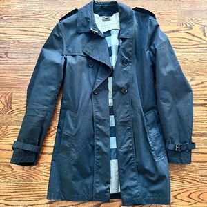 Burberry trench coat Large